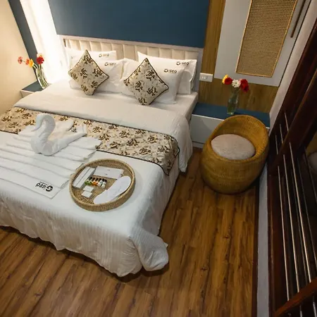 Double Decker Houseboat Hotel Alappuzha Exterior photo
