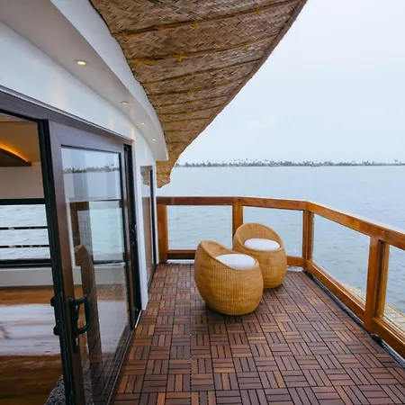 Double Decker Houseboat Hotel Alappuzha Exterior photo