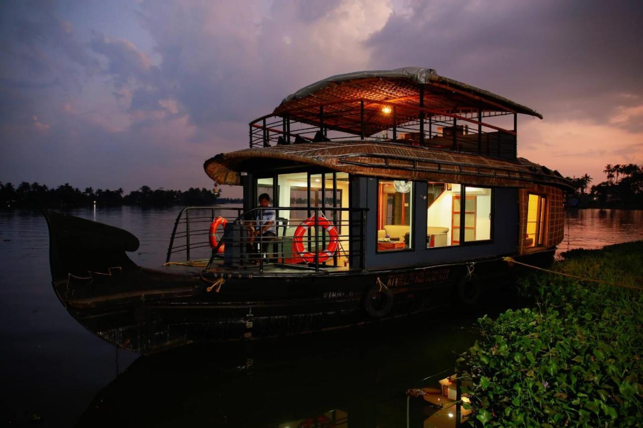 Double Decker Houseboat Botel